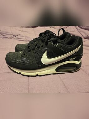 Nike Black & White Air Max Sneakers